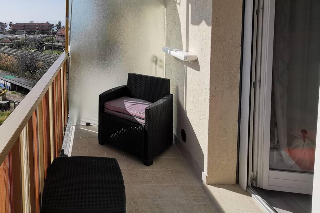 - Iris - Apartment
